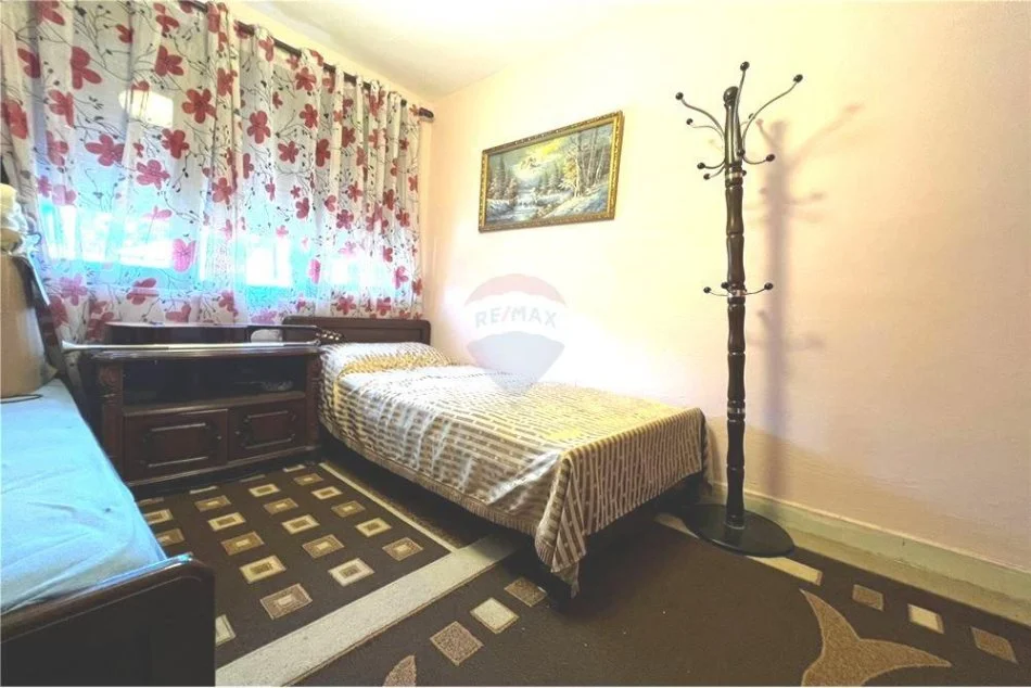 Tirane, jepet me qera apartament 2+1 Kati 4, 65 m² 500 € (Rruga Ferit Xhajko - Ish-Restorant Durresi)