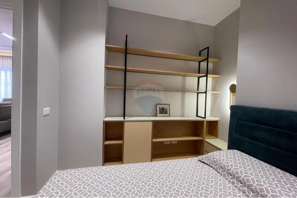 Tirane, jepet me qera 2+1 , 120 m² 900 € (Pazari i Ri, Rruga Tefta Tashko, 9-Kateshet, Rruga, Shqipëri)