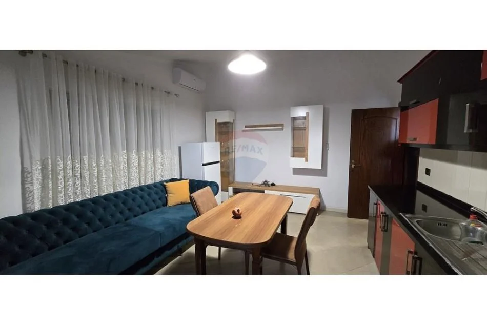 Tirane, jepet me qera apartament 2+1 , 140 m² 450 € (Selitë, Shqipëri)
