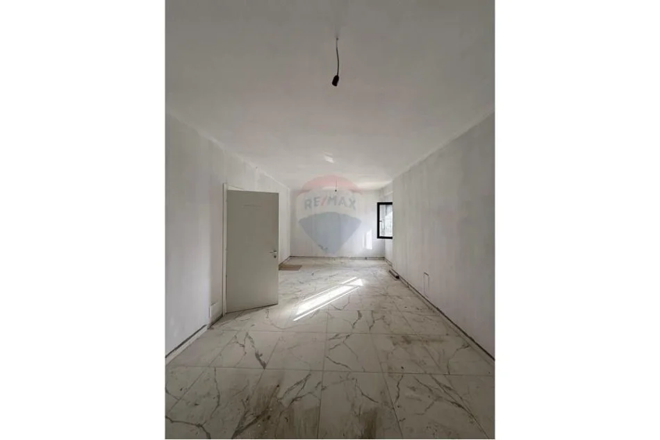 Tirane, shitet apartament 2+1 , 107 m² 165.000 € (Astir - Unaza e Re,)