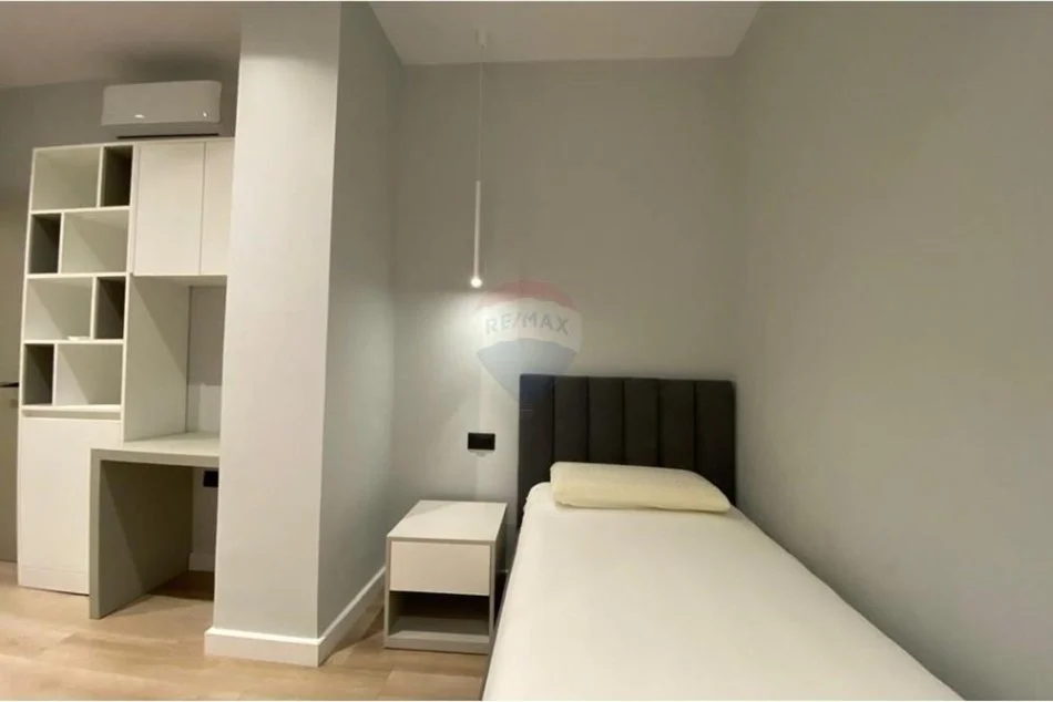Tirane, jepet me qera apartament 2+1 , 95 m² 1.400 € (rruga kosovareve)