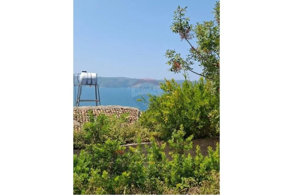 Vlore, shitet truall , 500 m² 70.000 € (Radhime)