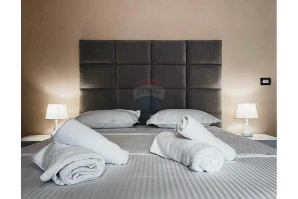 Tirane, jepet me qera hotel Kati 0, 331 m² 3.200 € (Jepet me qira hotel 3-katësh pranë Kinostudios)