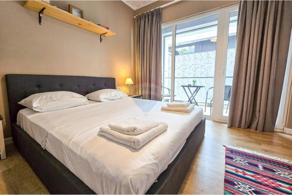 Tirane, shitet apartament 1+1 Kati 2, 74 m² 140.000 € (5 Maji)