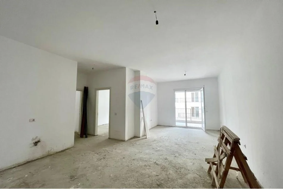 Tirane, shitet apartament 2+1+Ballkon Kati 7, 128 m² 115.000 € (Kamez)
