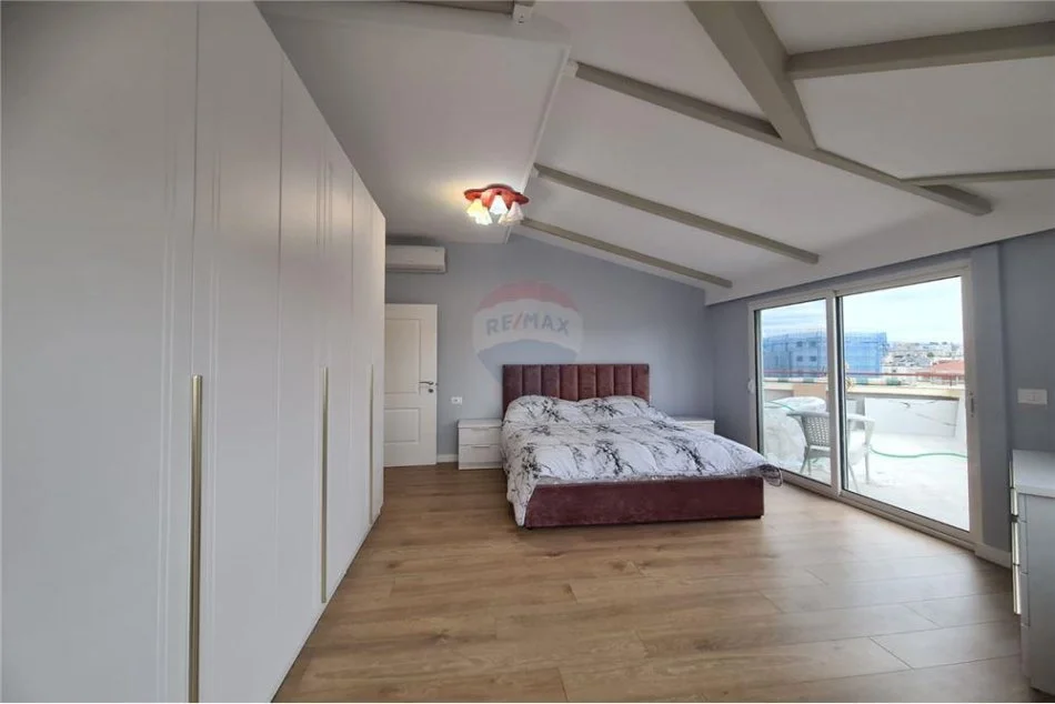 Tirane, jepet me qera apartament 2+1 , 100 m² 1.000 € (ish tregu elektrik)