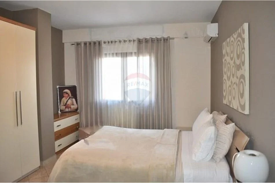 Tirane, jepet me qera apartament 2+1 Kati 9, 111 m² 1.500 € (Papa Gjonpali 2)