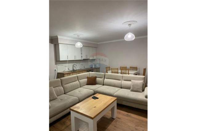 Tirane, jepet me qera apartament 2+1+BLK Kati 2, 95 m² 550 Euro (Myslym Shyri)