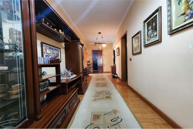 Tirane, shitet apartament 2+1+BLK Kati 5, 152 m² 265.000 Euro (Sheshi Willson)
