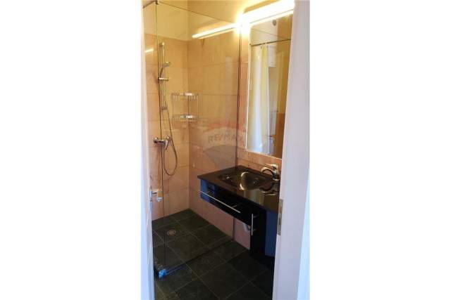 Tirane, jepet me qera apartament 2+1+BLK Kati 6, 91 m² 600 Euro (Rruga Kavajes)