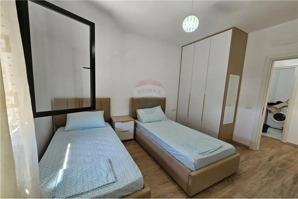 Tirane, jepet me qera apartament 2+1 Kati 4, 100 m² 600 € (Don Bosko)