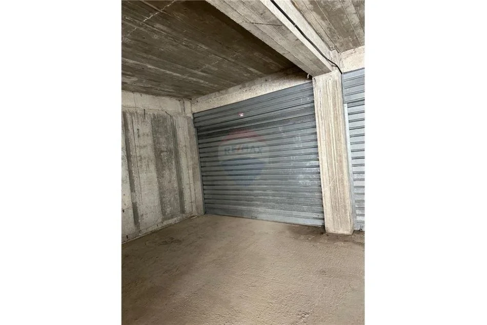 Tirane, jepet me qera apartament 2+1 Kati 1, 90 m² 450 € (muhamed Deliu - Fresku)