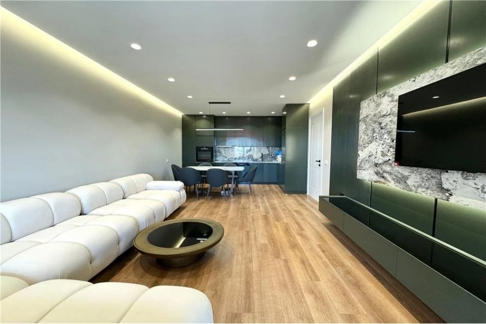 Tirane, shitet 2+1 Kati 6, 116 m² (Apartament ne shitje 2+1 ne zonen e Xhamllikut, tek ish Profarma.)