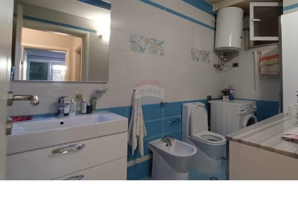 Tirane, shitet apartament 3+1+Aneks+Ballkon Kati 6, 155 m² 325.000 € (Tirana e Re - Sheshi Willson)