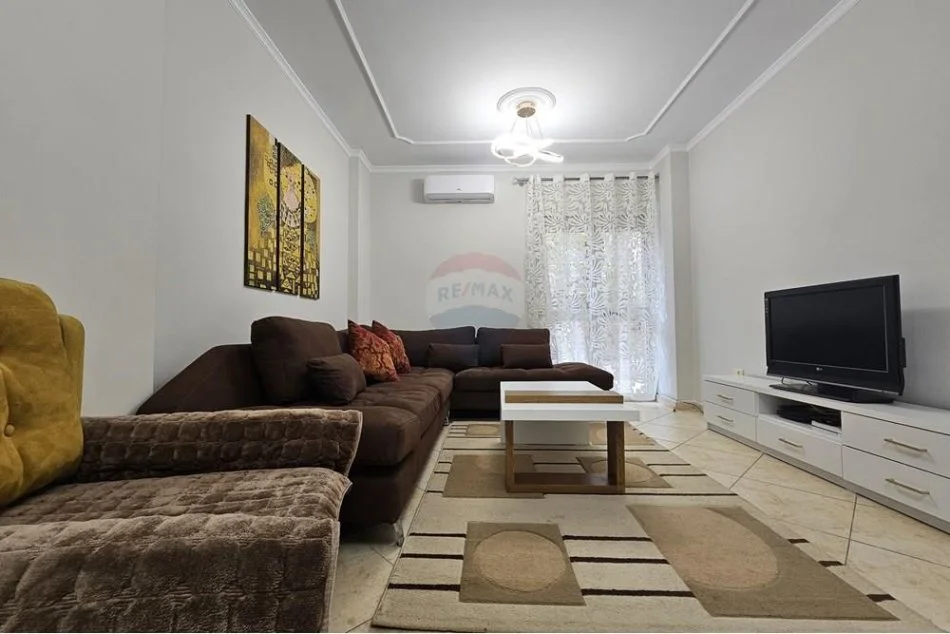 Tirane, jepet me qera 2+1 Kati 2, 100 m² 800 € (Myslym Shyri, Shqipëri)