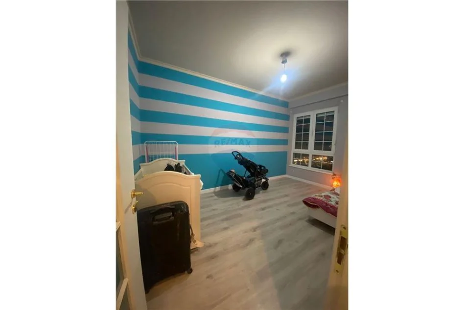 Tirane, jepet me qera apartament 2+1 Kati 7, 99 m² 700 € (Apartament 2+1 per qira tek Kontakti)