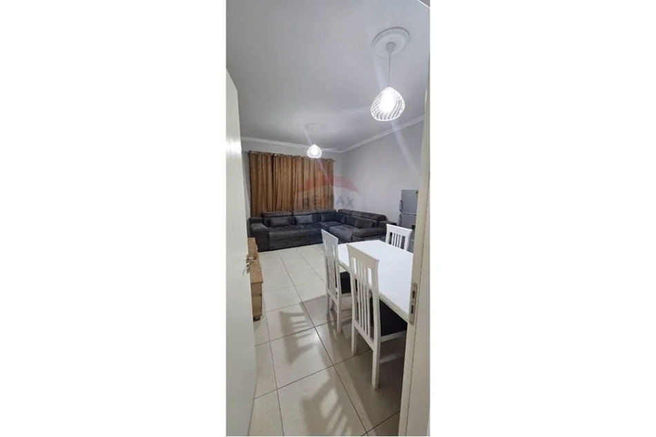 Tirane, jepet me qera apartament 1+1 , 65 m² 450 € (Astir, Shqipëri)
