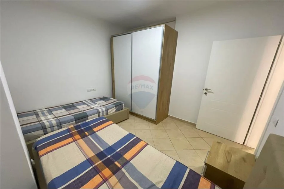 Vlore, jepet me qera apartament 2+1 Kati 9, 80 m² 370 € (Transballkanike)