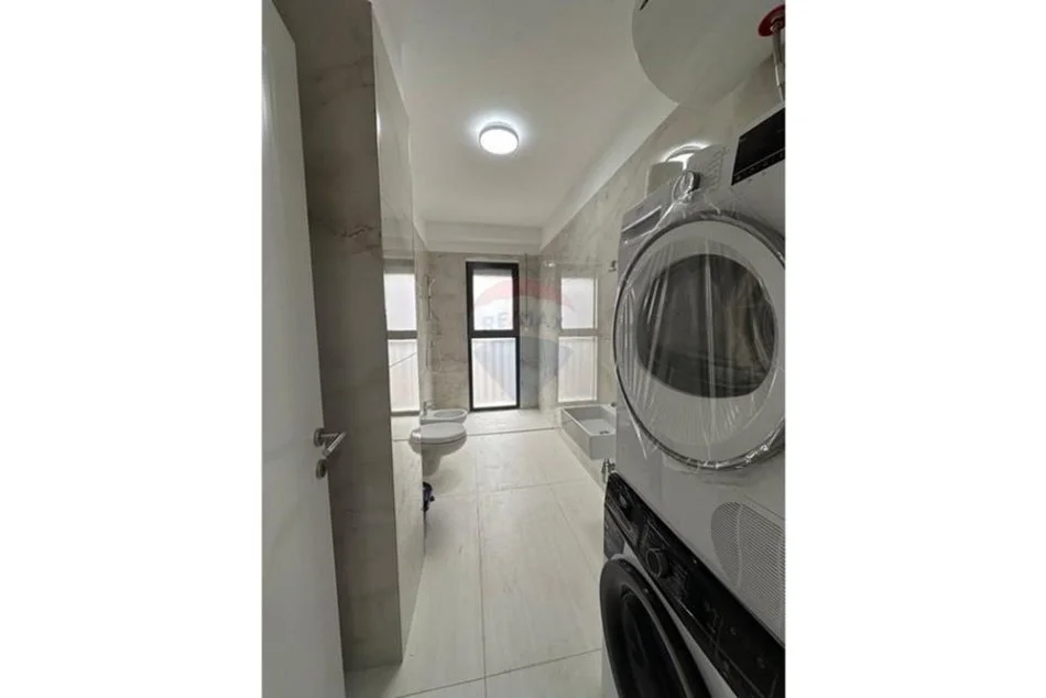 Tirane, jepet me qera apartament 1+1 Kati 6, 75 m² 550 € (Stacioni i Trenit, Bulevardi i Ri)