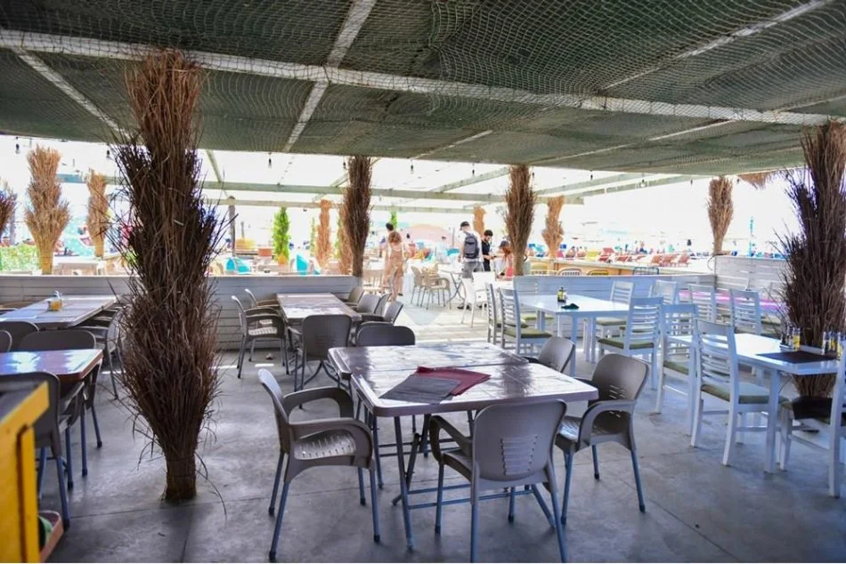 Vlore, shitet bar-resorant Kati 0, 5.000 m² 45.000 € (Zvernec)
