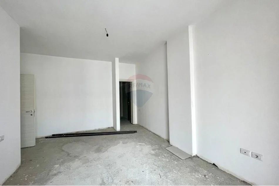 Tirane, shitet apartament 2+1+Ballkon Kati 7, 128 m² 115.000 € (Kamez)