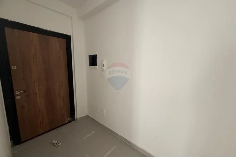 Tirane, shitet 2+1+Ballkon Kati 7, 84 m² 94.000 € (univers city)