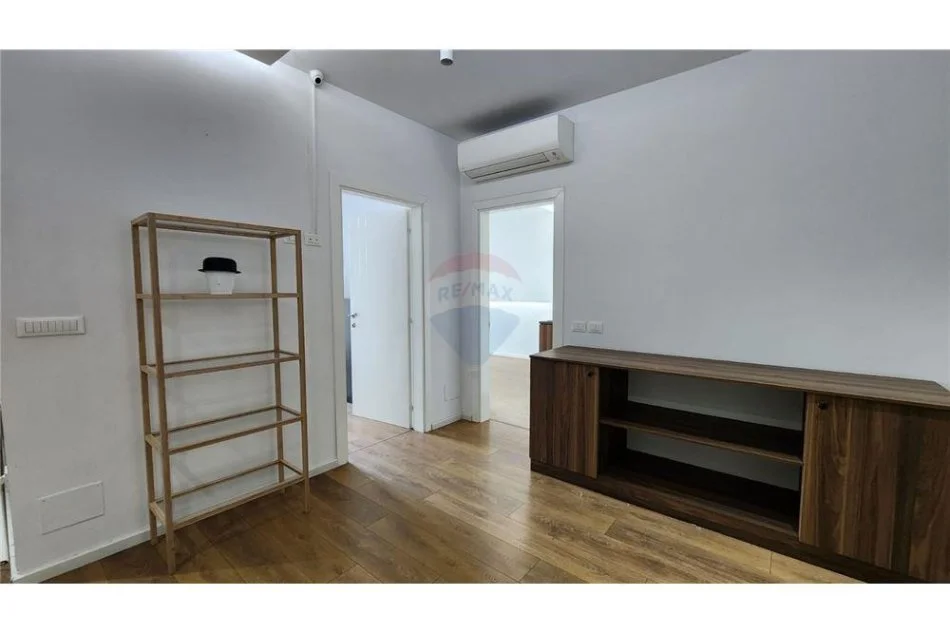 Tirane, jepet me qera apartament , 800 € 