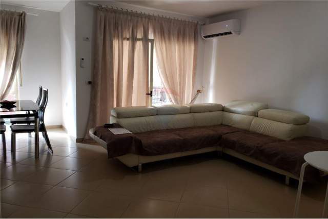 Tirane, jepet me qera apartament 3+1+BLK Kati 2, 115 m² 450 Euro (DON BOSKO)