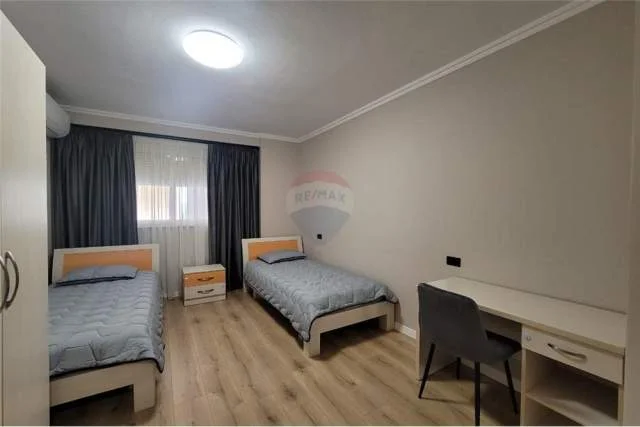 Tirane, jepet me qera apartament 2+1+BLK Kati 7, 129 m² 650 Euro (Don bosko)