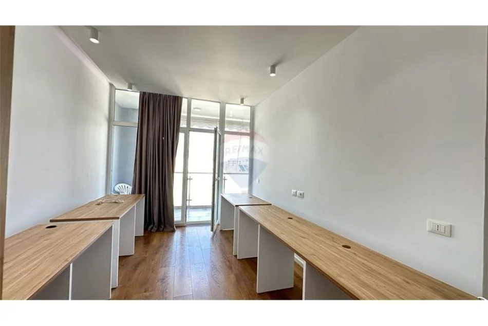 Tirane, jepet me qera apartament , 800 € 