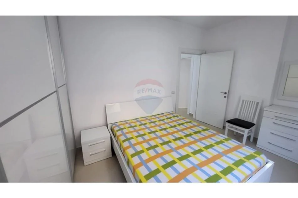 jepet me qera apartament 2+1 Kati 3, 95 m² 550 €