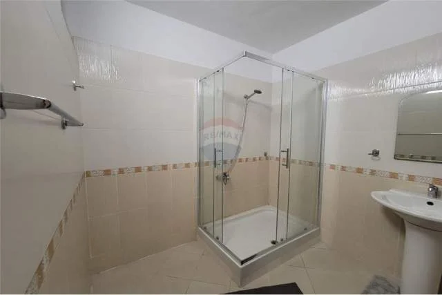 Tirane, jepet me qera apartament 2+1+BLK Kati 7, 129 m² 650 Euro (Don bosko)
