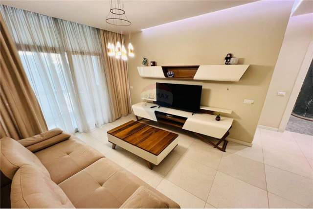 Tirane, jepet me qera apartament 1+1+BLK Kati 4, 62 m² 550 Euro (Tish Dahia)