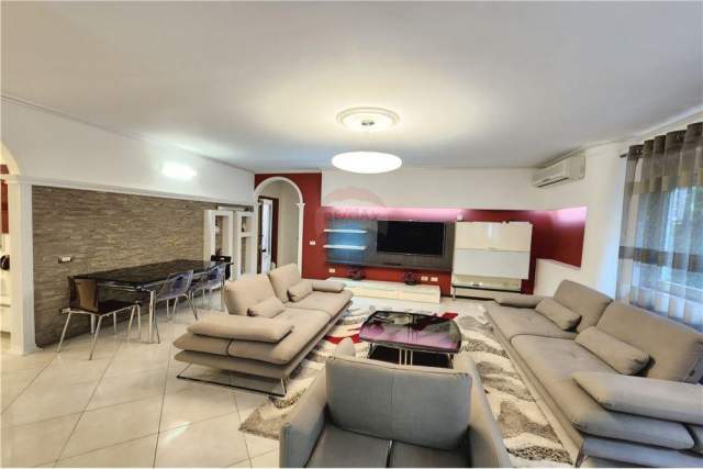 Tirane, jepet me qera apartament 2+1+A+BLK Kati 2, 117 m² 750  (Kompleksi Kolombo)