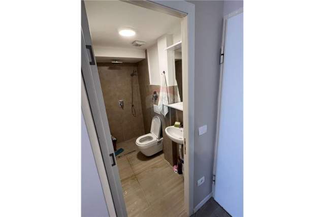 Tirane, jepet me qera apartament 1+1+BLK Kati 3, 34 m² 400 Euro