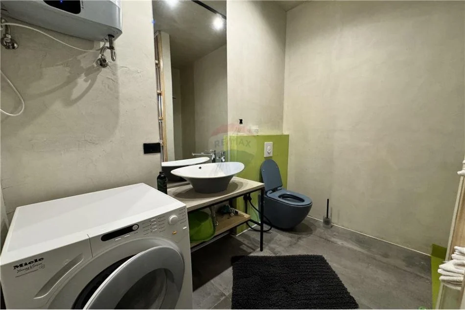 Durres, shitet apartament 1+1 Kati 1, 76 m² 220.000 € (Qerret)