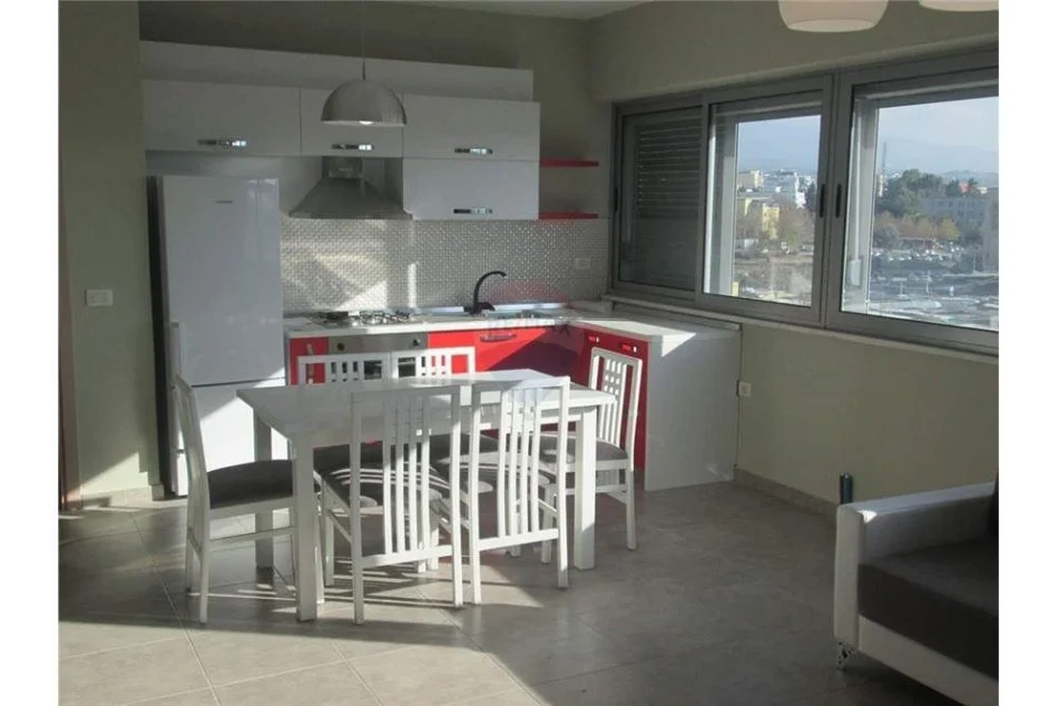 Tirane, jepet me qera apartament 2+1 Kati 6, 95 m² 450 € (5 maji)