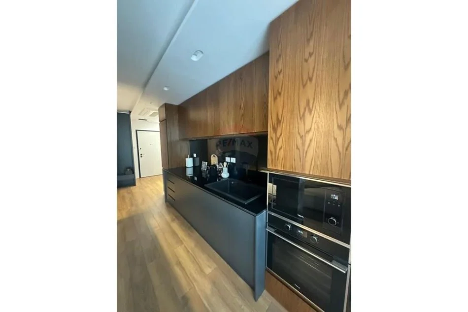 Tirane, jepet me qera apartament 2+1 , 119 m² 1.800 € (APARTAMENT 2+1 PER QIRA TEK RRUGA KOSOVAREVE)