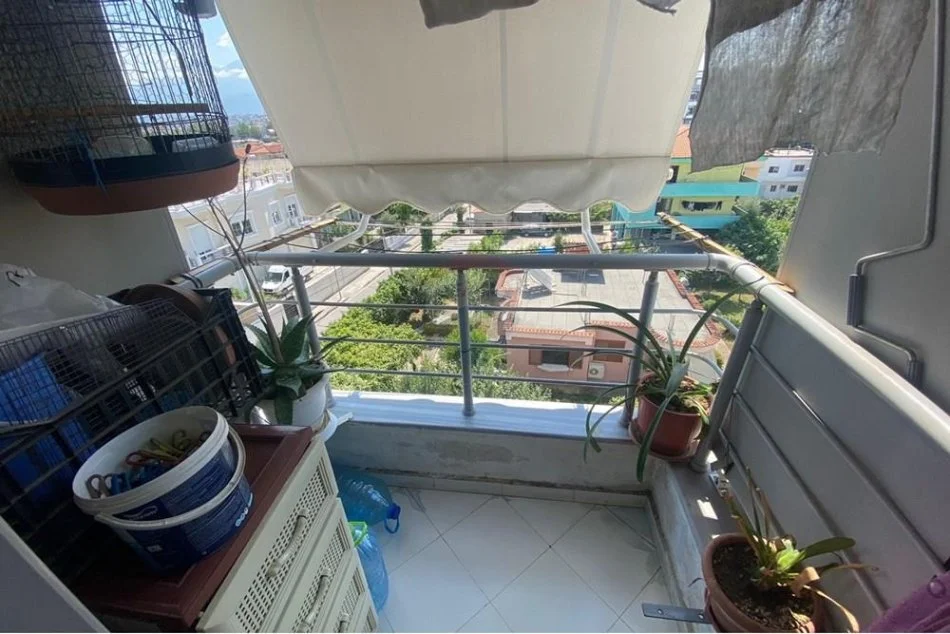 Tirane, jepet me qera apartament 2+1 , 80 m² 350 € (Apartament 2+1 per qira afer Ardenos)