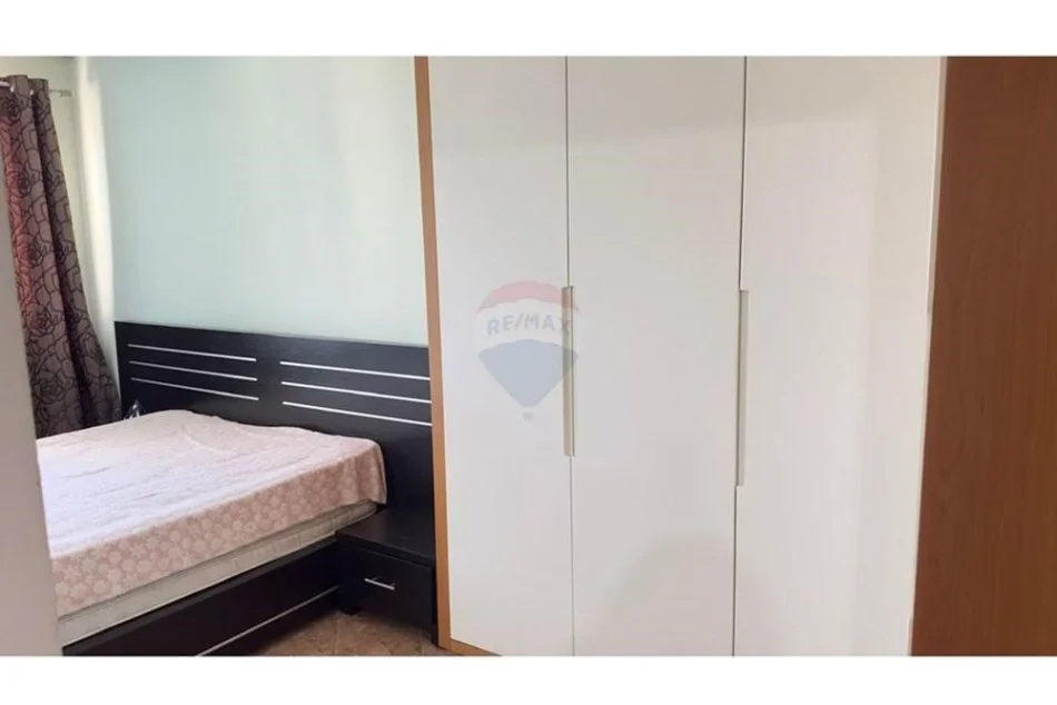 Tirane, jepet me qera apartament 2+1 , 100 m² 600 € 