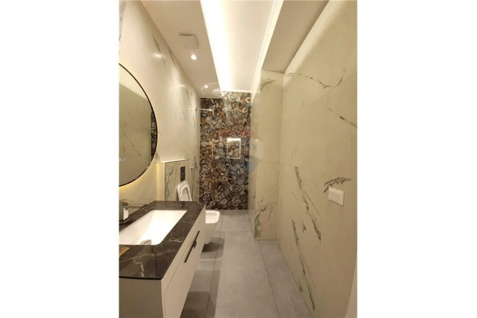 Tirane, shitet apartament 2+1 Kati 6, 94 m² 210.000 € (Rruga E Durresit)