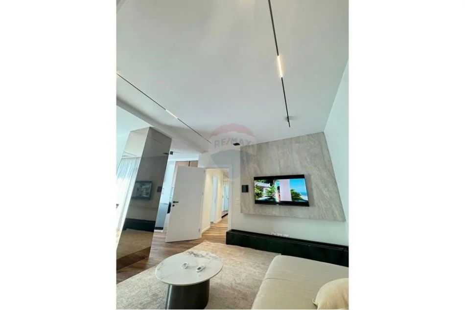 Tirane, shitet apartament 3+1 Kati 7, 161 m² 650.000 € (EKSKLUZIVE! APARTAMENT 3+1+2+PARKIM TE LAKE VIEW)