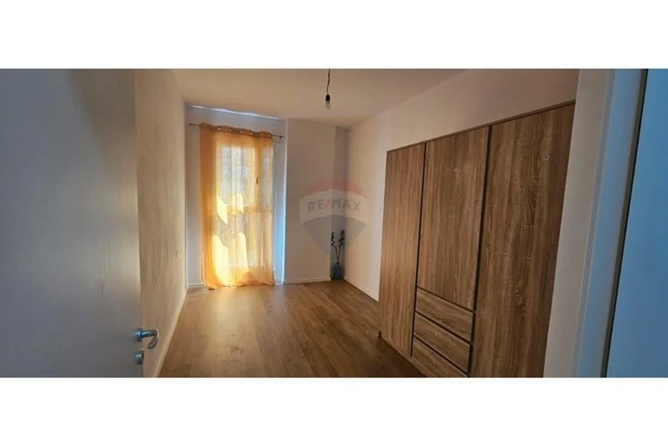 Tirane, jepet me qera 1+1 , 60 m² 550 € (+Post Parkimi në Çmim Don Bosko)