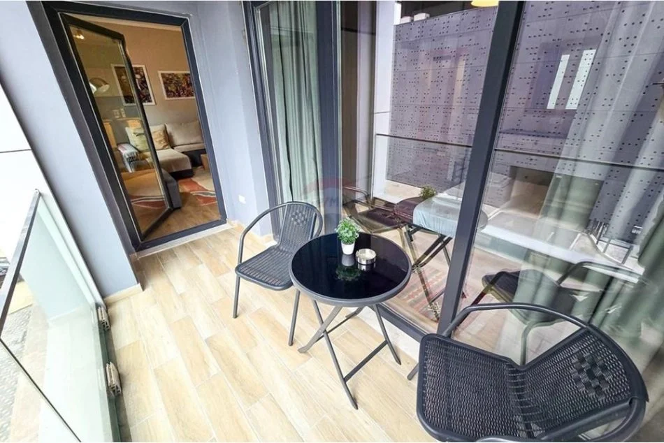 Tirane, shitet apartament 1+1 Kati 2, 74 m² 140.000 € (5 Maji)