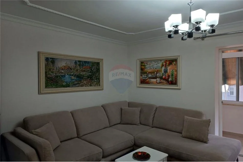 Apartament 3+1 ne shitje tek Pazari i Ri