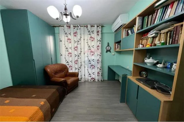 Tirane, jepet me qera apartament 3+1+BLK Kati 2, 140 m² 850 Euro (Stadiumi Dinamo)