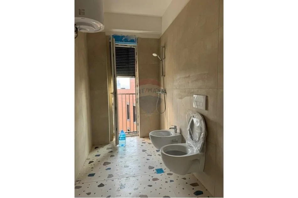 Tirane, shitet apartament 2+1 Kati 10, 119 m² 250.000 € (SHITET APARTAMENT 2+1+2 me POST PARKIMI ORBITAL 1!)