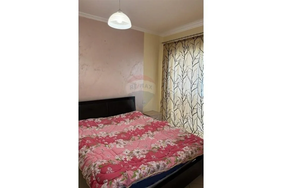 Tirane, shitet apartament 1+1 Kati 3, 72 m² 86.000 € (Fresk)