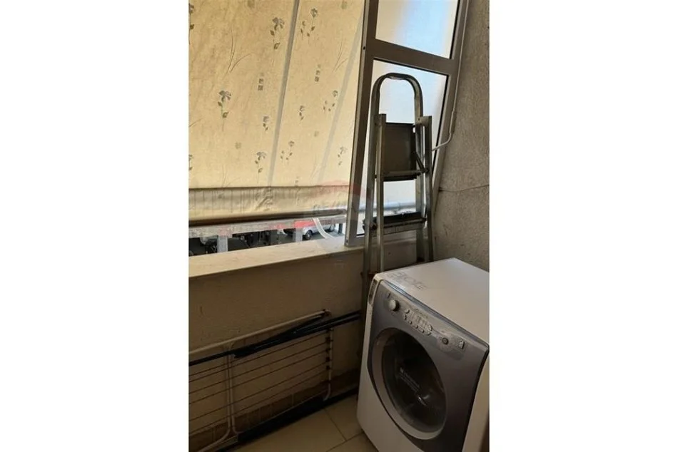 Tirane, shitet apartament 1+1 Kati 3, 72 m² 86.000 € (Fresk)