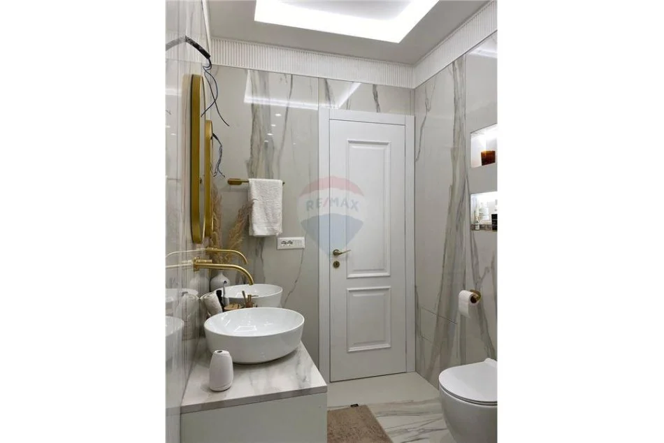 Tirane, shitet apartament 1+1 Kati 7, 79 m² 155,000 € 